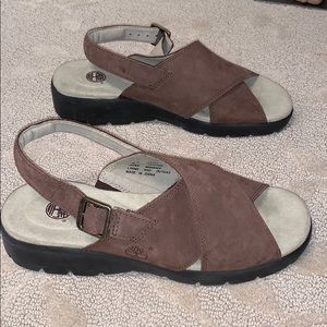 Timberland Sandals - Brown Leather - Size 8 - NWOT